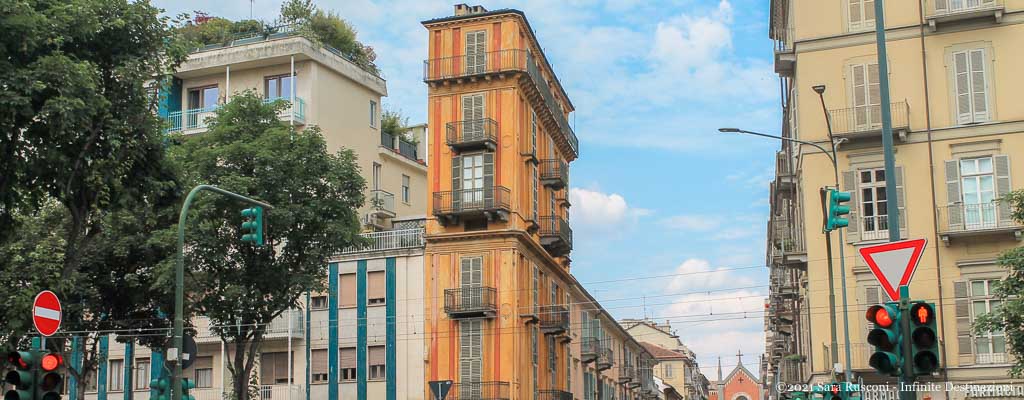 Fetta di Polenta: edificio a forma trapezoidale che ha il lato più corto di solamente 54 cm