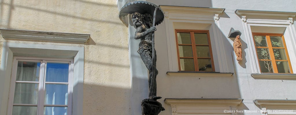 Bressanone: statua dell'uomo selvaggio