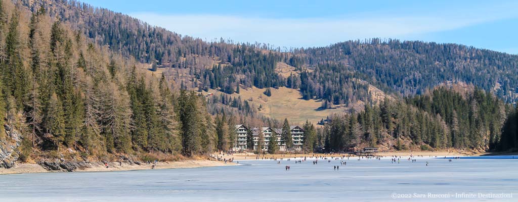 Hotel Pragser Wildsee sulle rive del lago di Braies